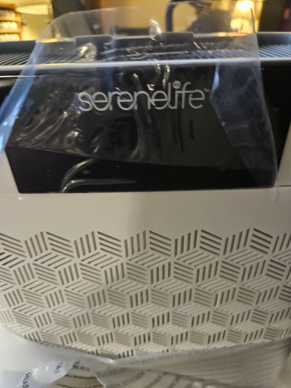 SereneLife HEPA Air Purifier for Home – Smart WiFi & App Control, Ultra-Quiet Air Purifier for Bedrooms & Large Rooms, Removes Dust, Pet Hair & Odors, Ideal for Pets & Allergies (1,800 Sq Ft, White) customer photo 1