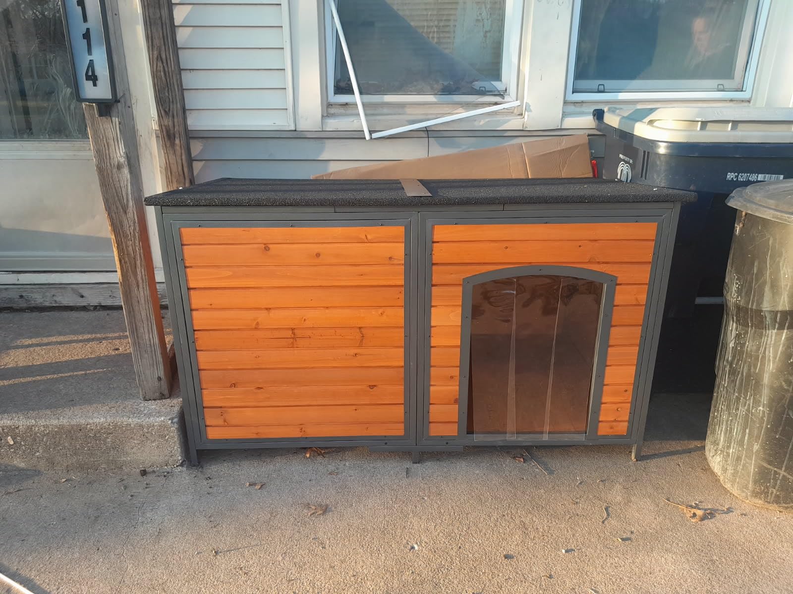 Extra Large Insulated Outdoor Dog House Weatherproof Chew-Proof Metal Frame customer photo 2