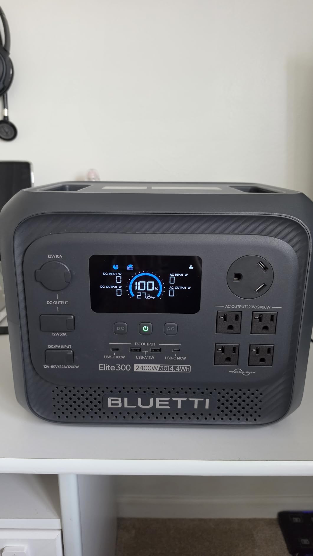 BLUETTI Solar Generator Elite 300 & Charger 2 Alternator Charger 3014.4Wh customer photo 2