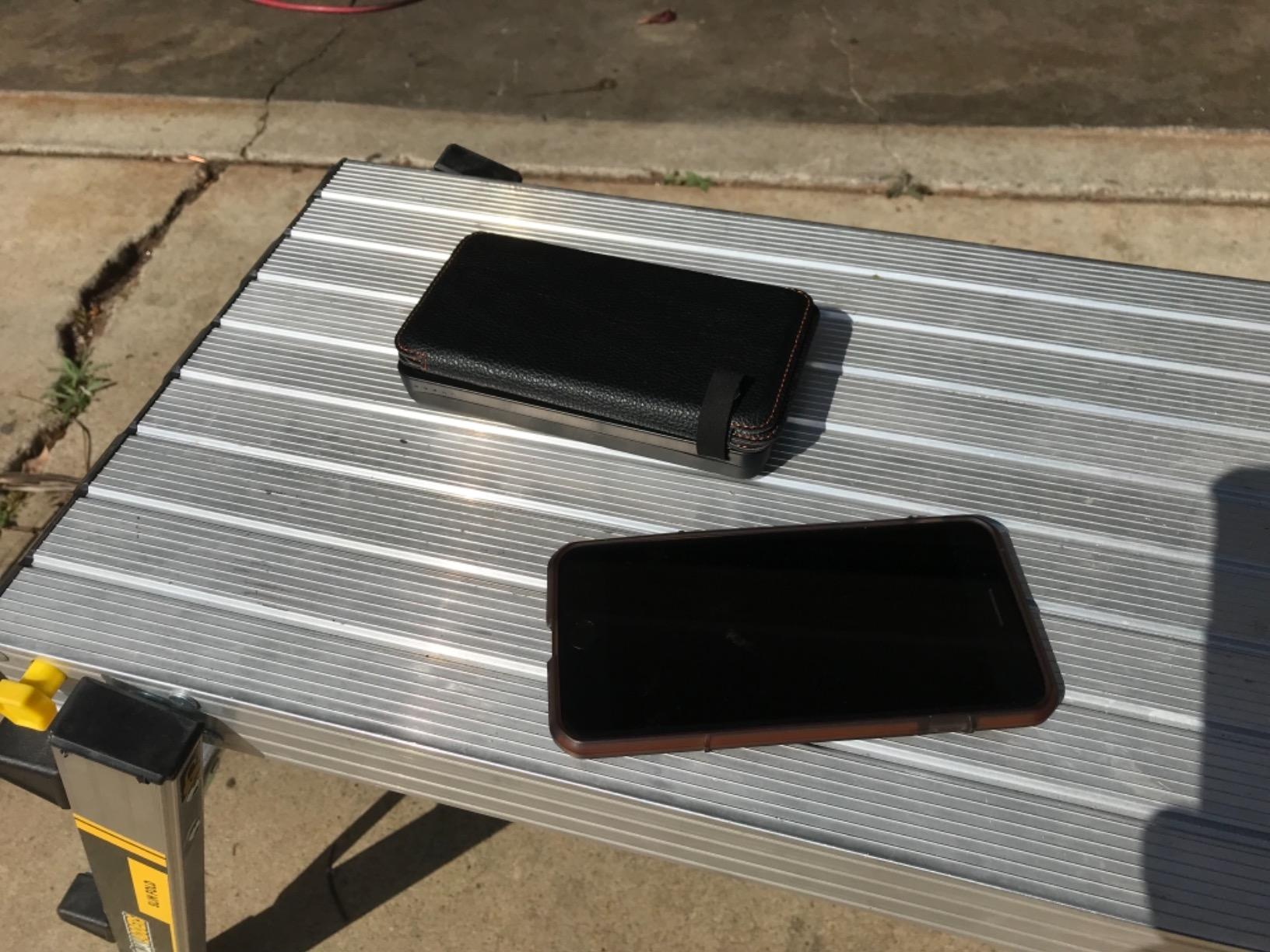 FEELLE Solar Power Bank 50000mAh Magnetic Portable Charger with Hand Crank customer photo 2